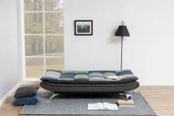Bettcouch, Faith