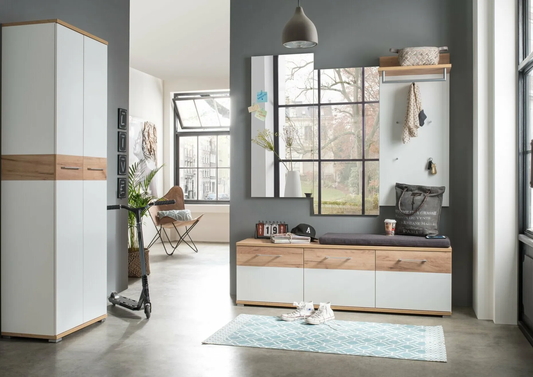 Garderobenschrank, Topix