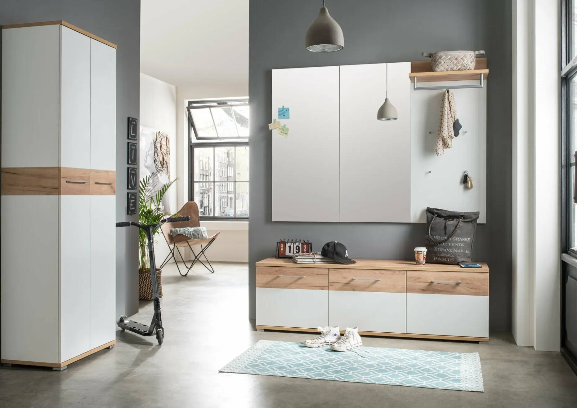 Garderobenschrank, Topix