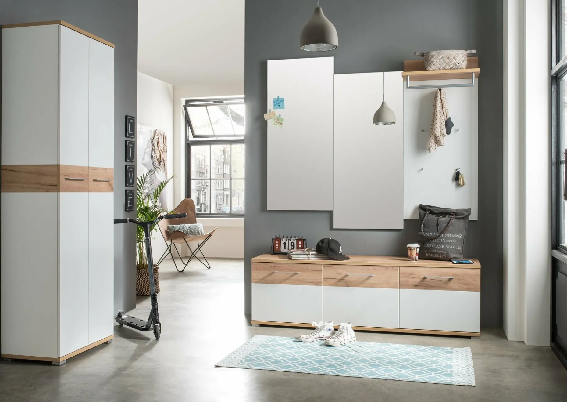 Garderobenschrank, Topix