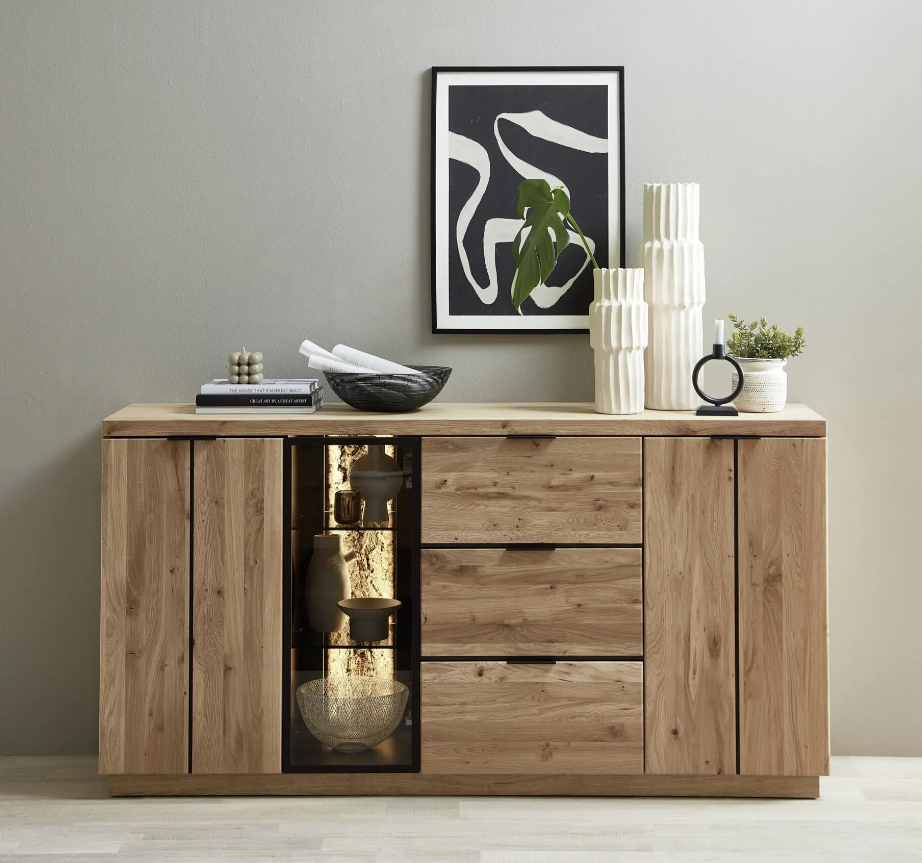 Highboard, Donna
