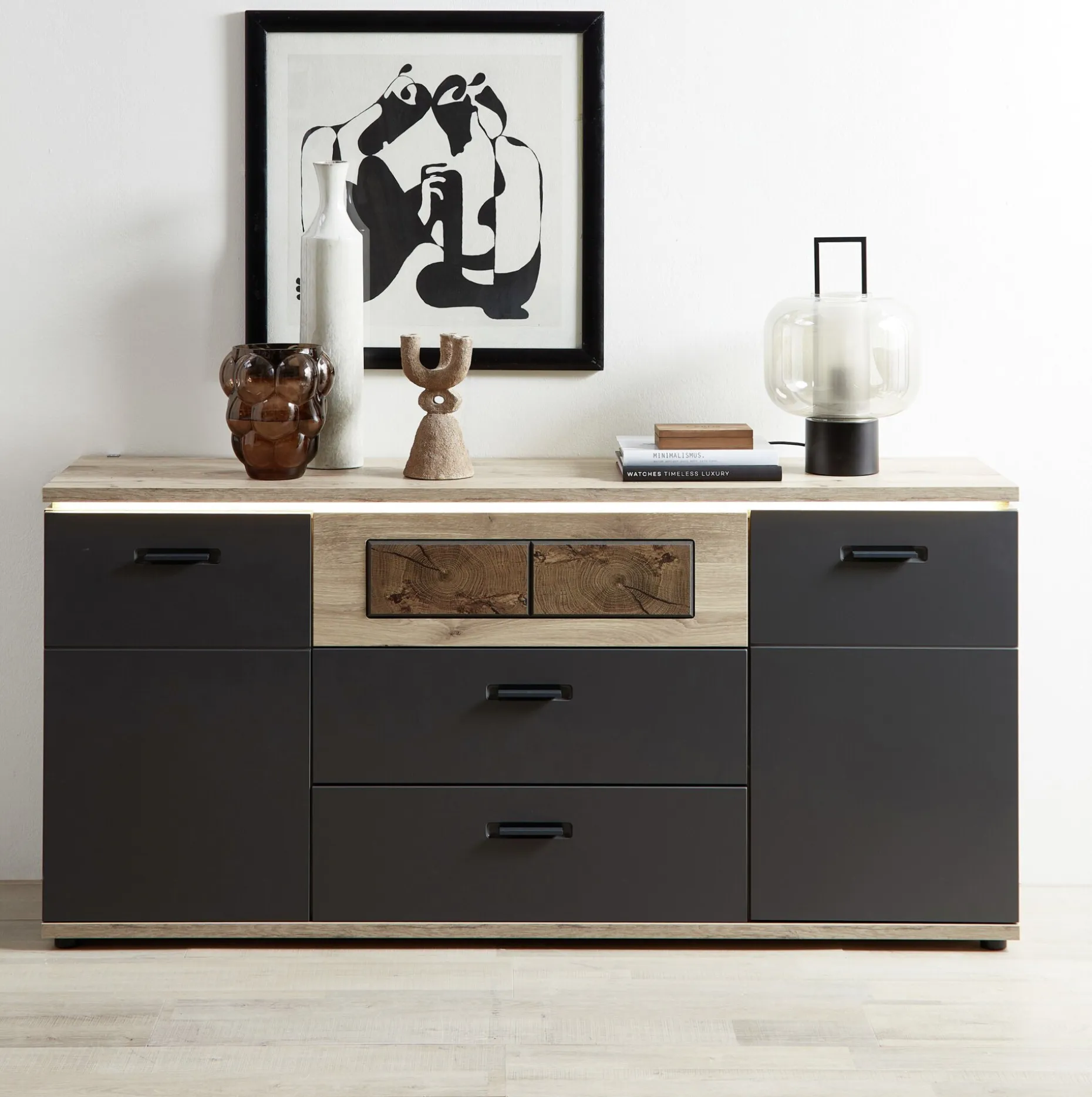 Highboard, Sina