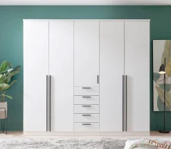 Kleiderschrank, Arnis