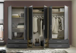 Kleiderschrank, Velas
