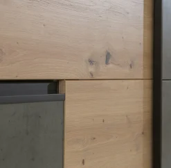 Kleiderschrank, Winn 2