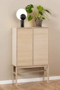 Schrank, Linley