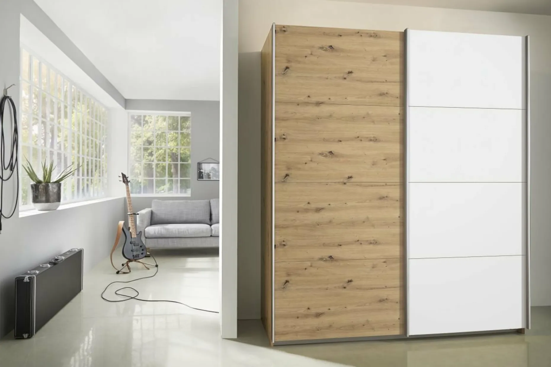 Schwebetürenschrank, Subito