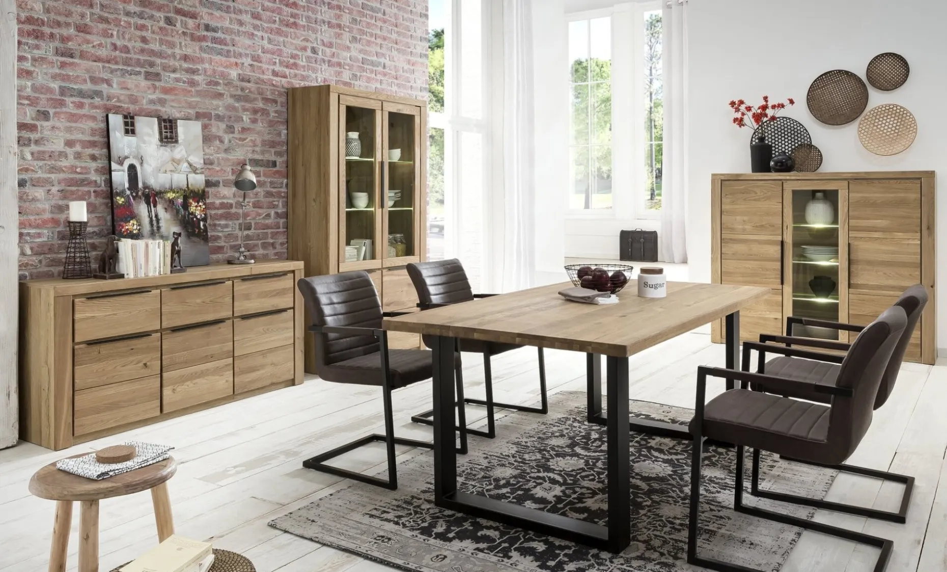 Sideboard, Greta