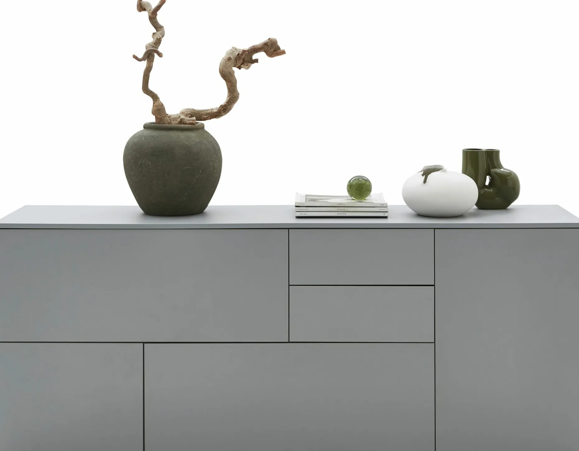 Sideboard, Naomi