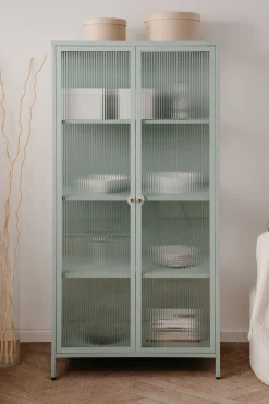 Vitrine, Milton 52A