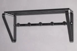 Wandgarderobe, 19557